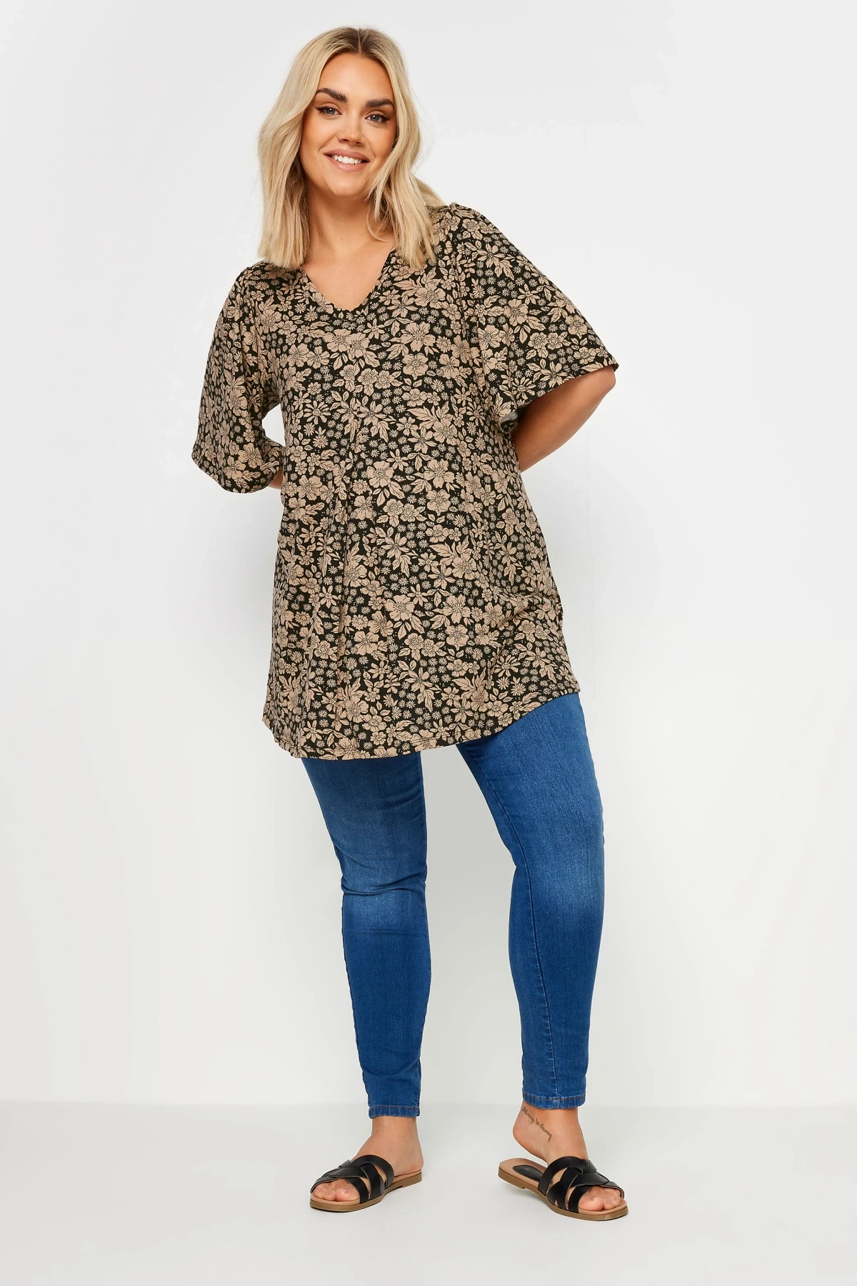 Büyük Beden V Yaka Desenli Asimetrik Kesim Likralı Bluz 303251