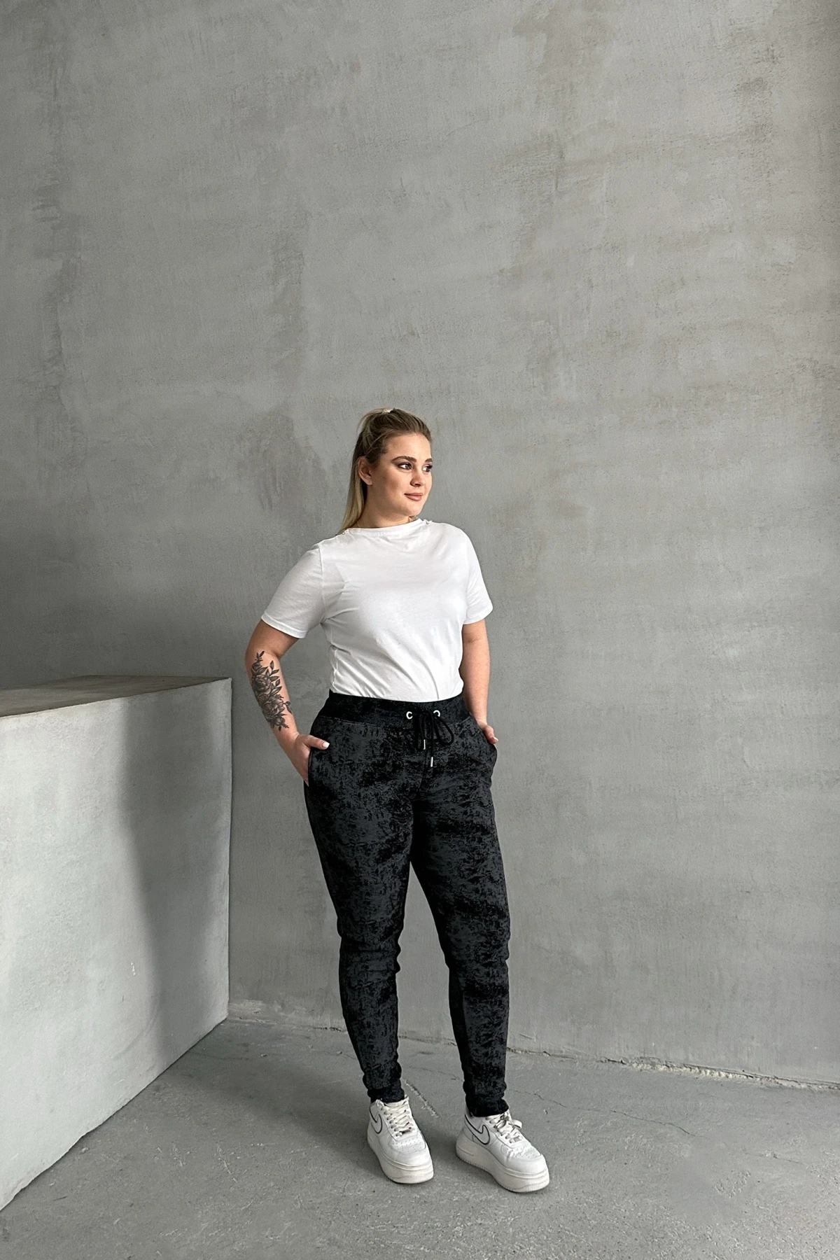 Büyük Beden Beli Büzgülü Dar Paça Cepli Desenli Pantolon 304056