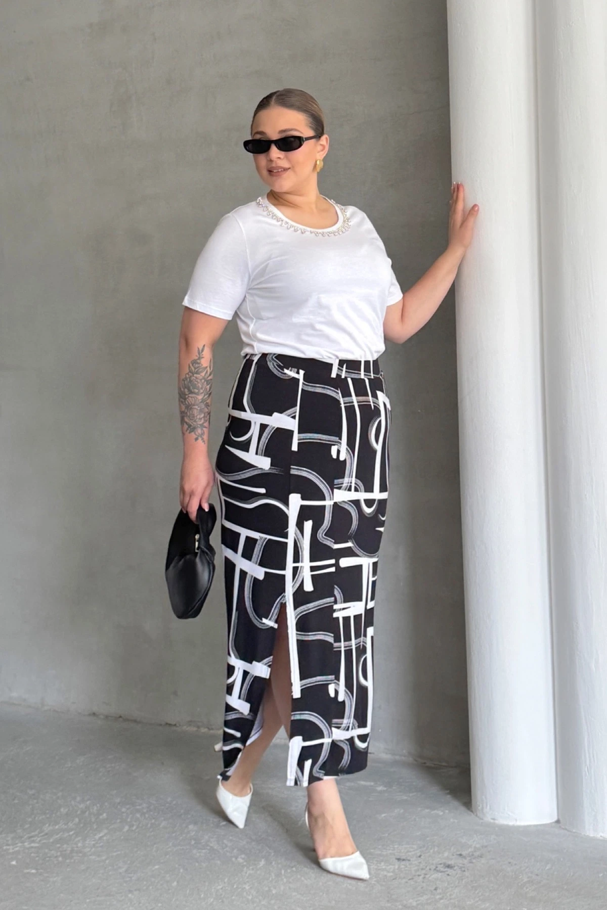 Büyük Beden Beli Lastikli Soyut Desenli Yırtmaç Detaylı Uzun Etek 98-120