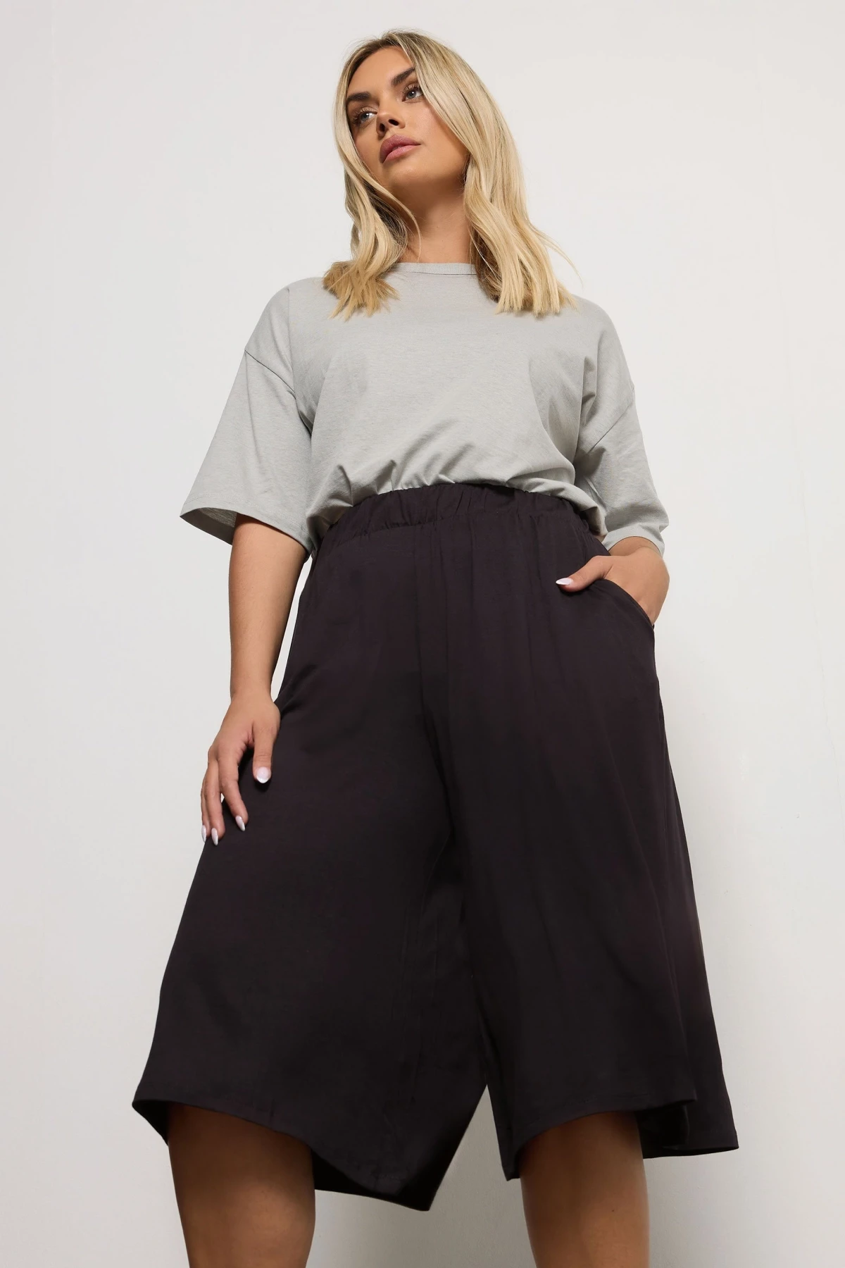 Büyük Beden Cepli Bol Kesim Likralı Jarse Pantolon 144236