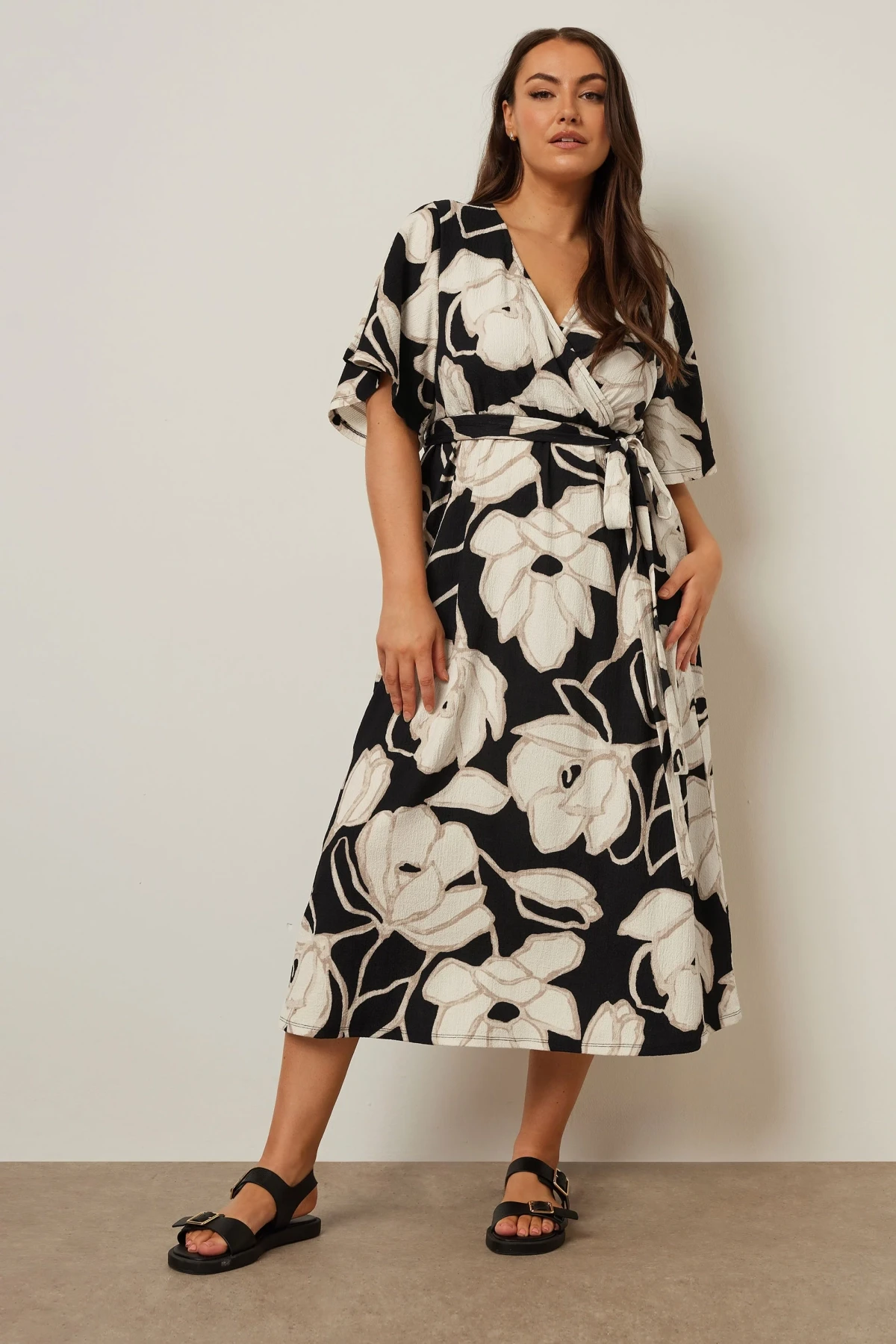 Büyük Beden V Yaka Kısa Kollu Önü Bağlamalı Anvelop Midi Elbise 304069