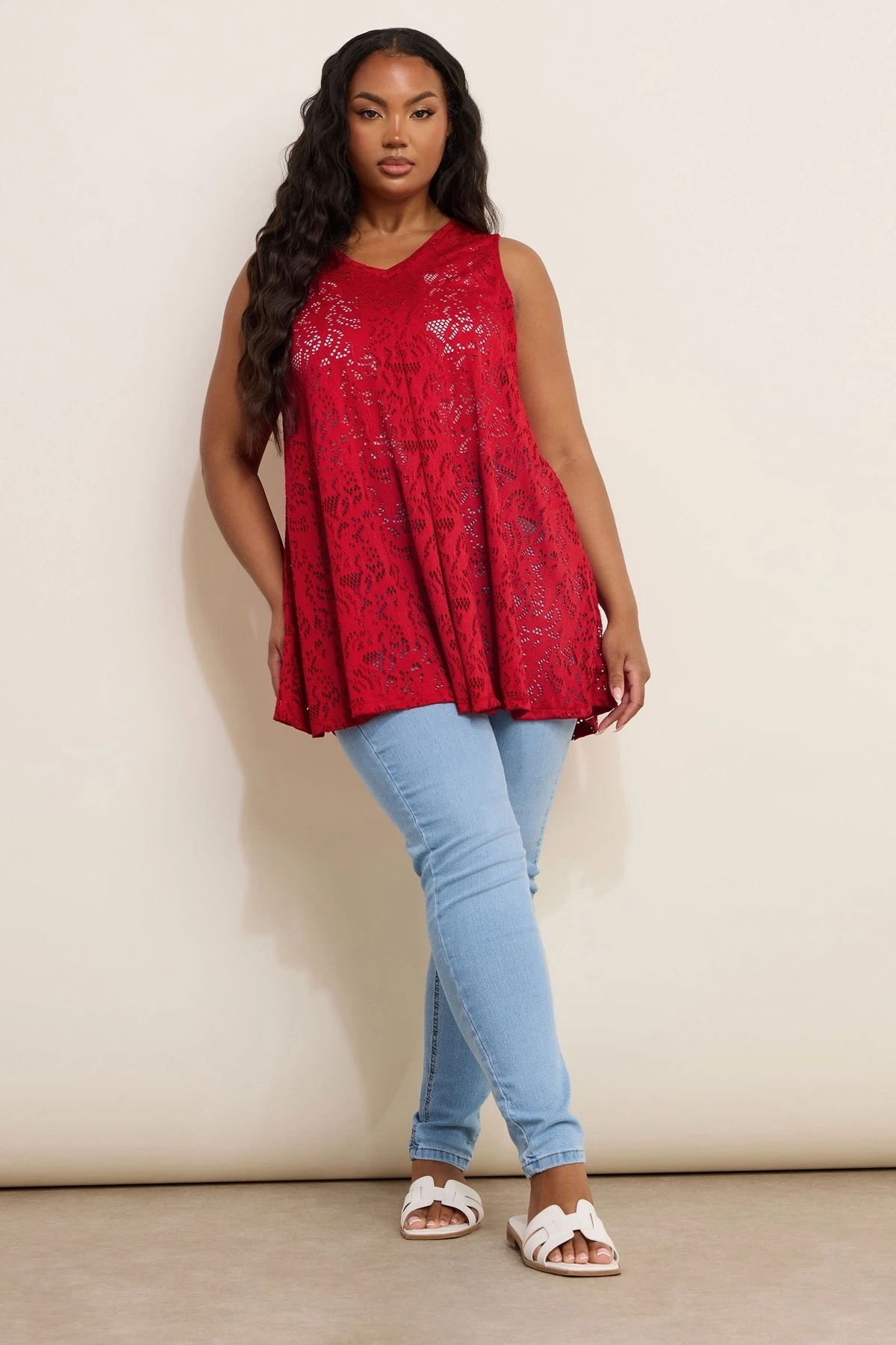 Büyük Beden V Yaka Sıfır Kol Astarsız Dantel T-shirt 304104