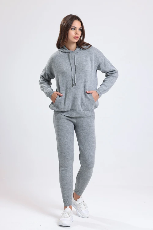 Kapüşonlu Kanguru Cepli Uzun Kollu Düz Kesim Eşofman Takımı IZ3011