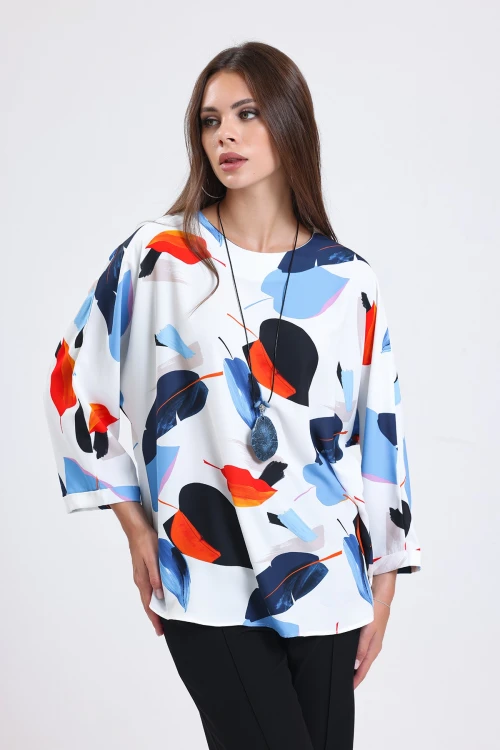Kolyeli Eteği Oval Kesim Yaprak Desenli Bisiklet Yaka Sırtı Düğmeli Uzun Kollu Bluz