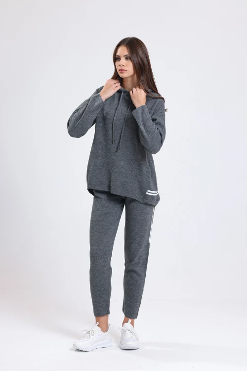 Triko Kapüşonlu Şerit Detaylı Düz Kesim Eşofman Takımı IZ3010