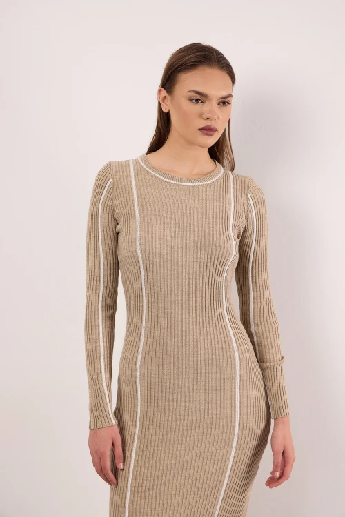 Bisiklet Yaka Uzun Kollu Şerit Detaylı Midi Boy Triko Elbise