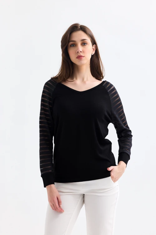 V Yaka Bilekleri Lastikli Uzun Kollu Tül Detaylı Bluz