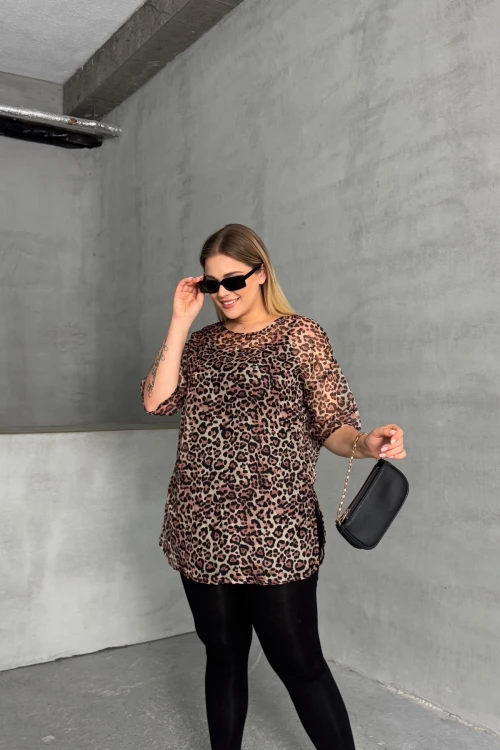 Büyük Beden Bisiklet Yaka Yarım Kollu Astarlı Transparan Bluz 303631