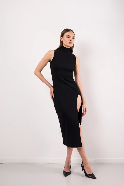 Fitilli Kumaştan Balıkçı Yaka Kolsuz Yırtmaçlı Midi Boy Elbise