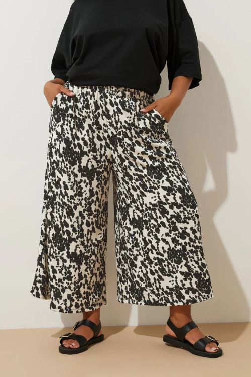 Büyük Beden Beli Lastikli Cepli Desenli Kapri Pantolon 145278