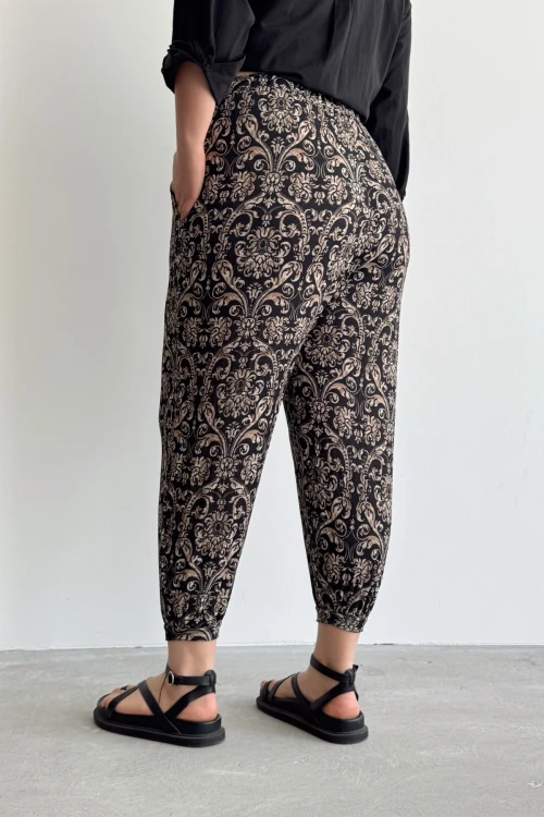 Büyük Beden Beli ve Paçası Lastikli Cepli Desenli Şalvar Pantolon 74-75