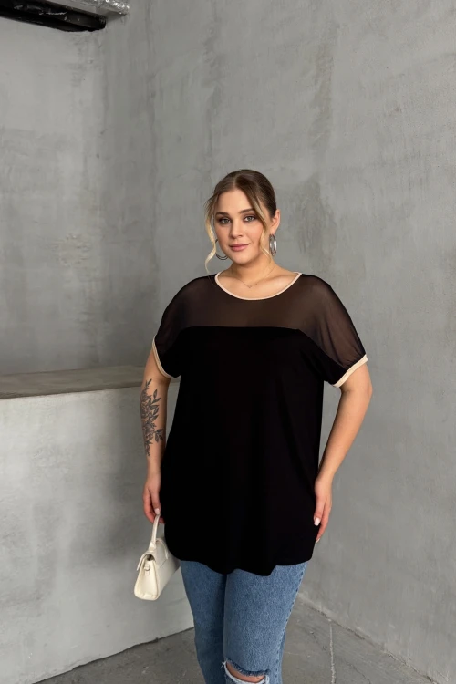 Büyük Beden Bisiklet Yaka Kısa Kollu Yakası Tül Detaylı Bluz 303847