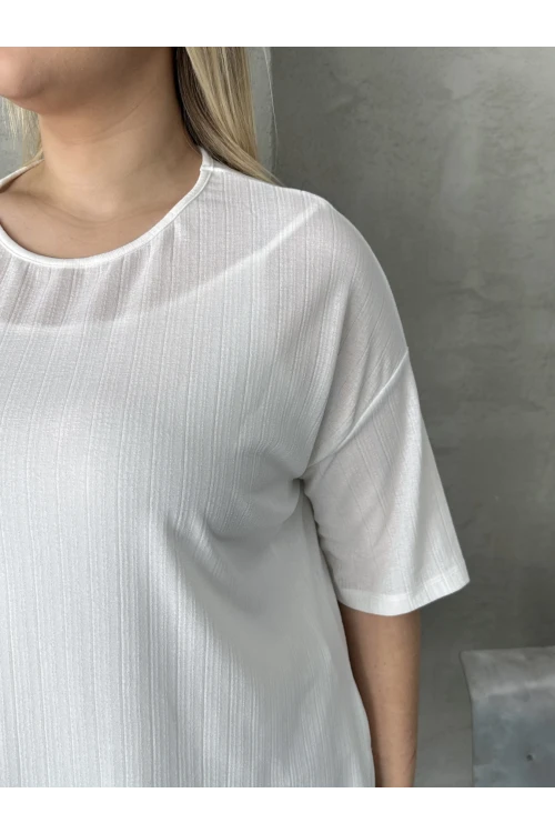 Büyük Beden Bisiklet Yaka Kısa Kollu Yanları Yırtmaçlı Astarlı Bluz 303434