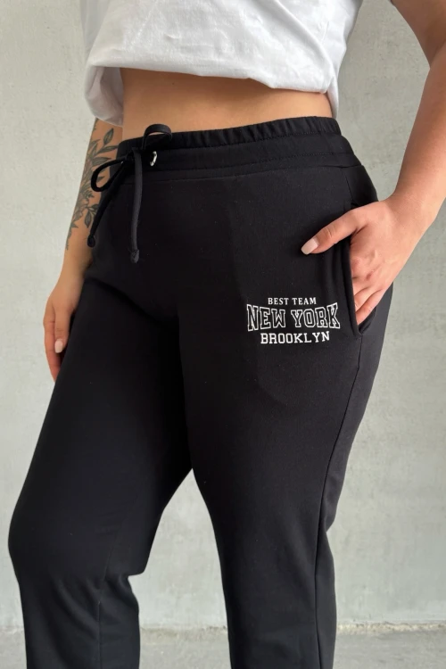 Büyük Beden Boru Paça Beli Büzgülü Cepli Yazı Baskılı Eşofman Altı 303902