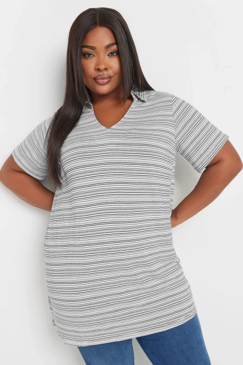 Büyük Beden Kısa Kol V Gömlek Yaka Çizgili Bluz 303436