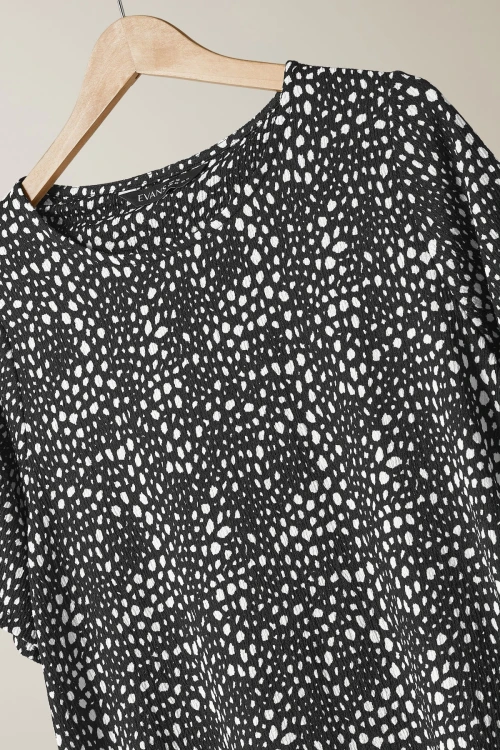 Büyük Beden Kısa Kollu Bisiklet Yaka Desenli Bluz 615913