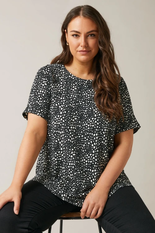 Büyük Beden Kısa Kollu Bisiklet Yaka Desenli Bluz 615913