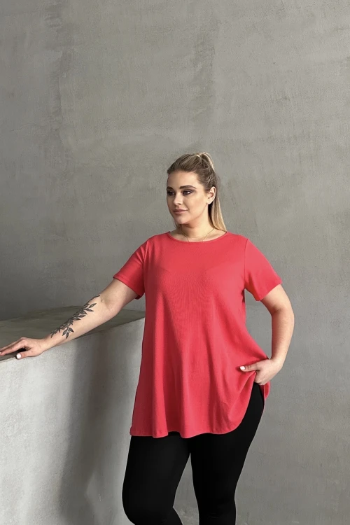 Büyük Beden Kısa Kollu Bisiklet Yaka Eteği Bollaşan Basic Bluz 100-50