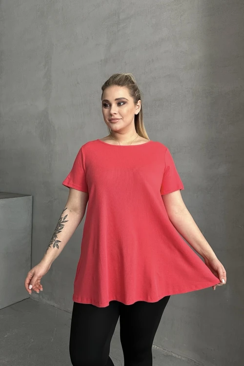 Büyük Beden Kısa Kollu Bisiklet Yaka Eteği Bollaşan Basic Bluz 100-50