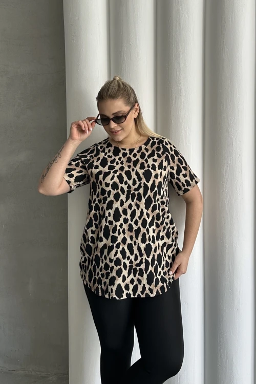 Büyük Beden Kısa Kollu Bisiklet Yaka Leopar Desenli Bluz 616006