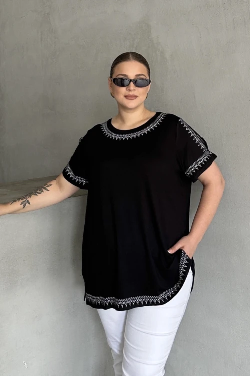 Büyük Beden Omuz Detaylı Etnik Desenli Nakışlı T-shirt 303518