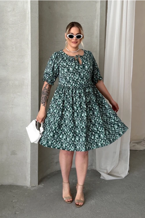 Büyük Beden Önü Bağlamalı Yarım Kollu Desenli Mini Elbise 101-8