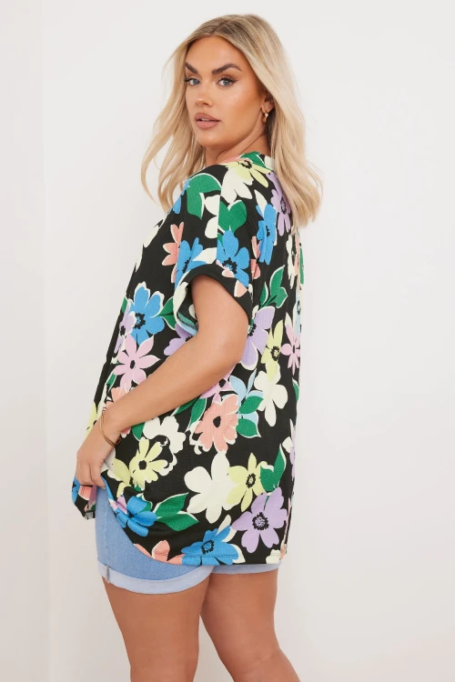 Büyük Beden Önü Düğmeli Kısa Kollu Çiçek Desenli Gömlek 303964