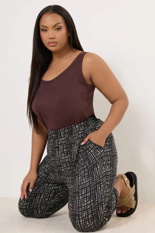 Büyük Beden Paçası ve Beli Lastik Detaylı Cepli Jogger Pantolon 303017