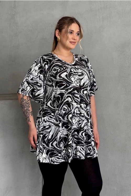 Büyük Beden V Yaka Kısa Kollu Eteği Bollaşan Desenli Bluz 101-17