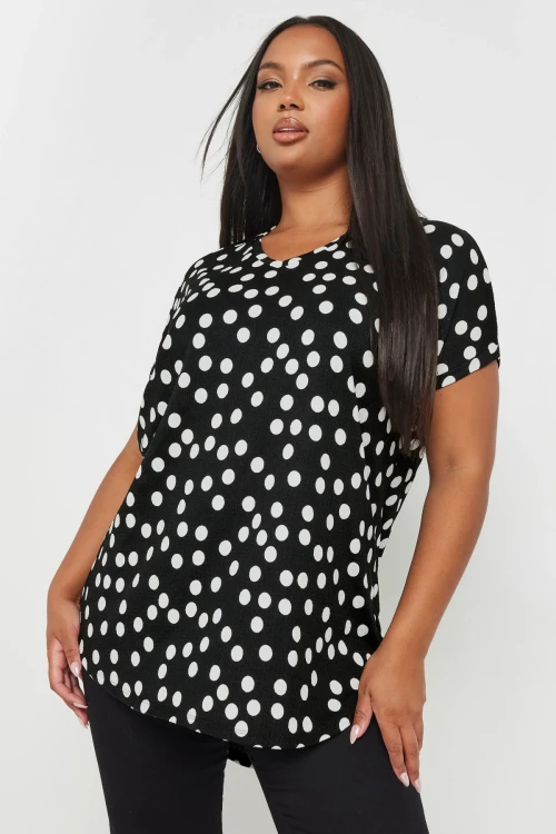 Büyük Beden V Yaka Kısa Kollu Puantiye Desenli Bluz 303496