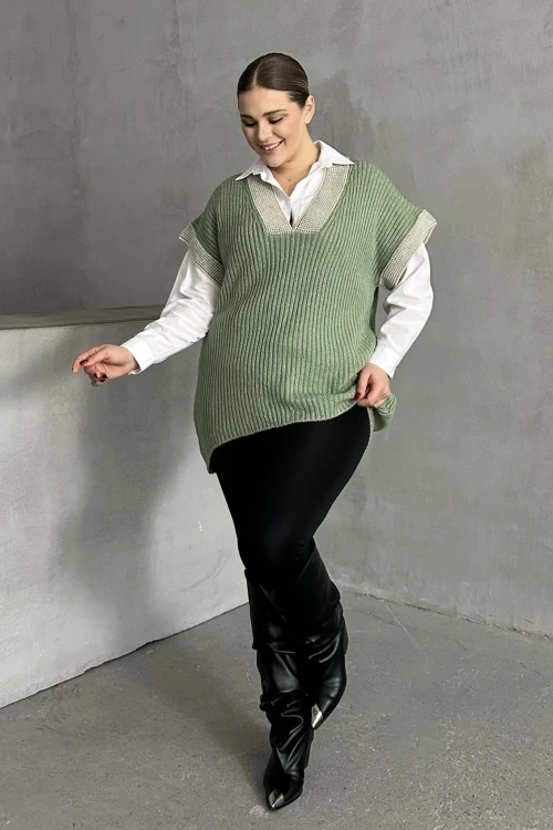 Büyük Beden V Yaka Kısa Kollu Triko Süveter 302136