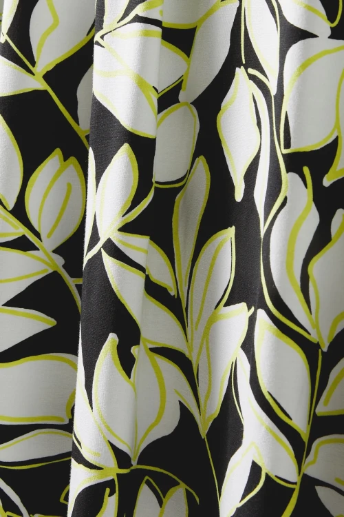 Büyük Beden V Yaka Kısa Kollu Yaprak Desenli Bluz 615244