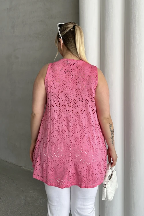 Büyük Beden V Yaka Sıfır Kol Dantel Detaylı Astarsız Bluz 302967