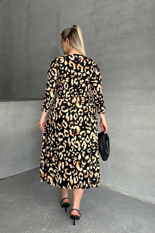 Büyük Beden Yarım Kollu V Yaka Kemer Detaylı Leopar Desenli Elbise 100-92