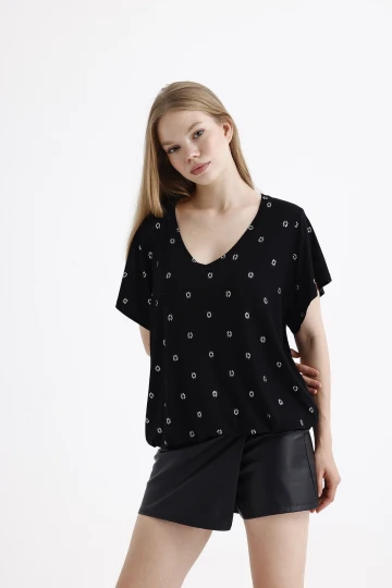 V Yaka Kolları Fırfır Detaylı Kısa Kollu Desenli Bluz 1062