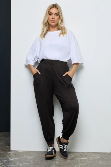 Büyük Beden Paçası ve Beli Lastikli Cepli İnce Pantolon 143299