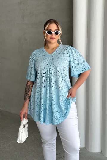 Büyük Beden V Yaka Kısa Kollu Dantel Detaylı Astarsız Bluz 302957