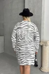 Büyük Beden Uzun Kollu Bisiklet Yaka Zebra Desenli Mini Elbise 84-194