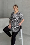 Büyük Beden V Yaka Kısa Kollu Eteği Bollaşan Desenli Bluz 101-17